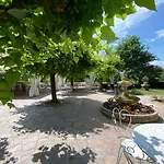 Logis - Restaurant Domaine Les Falaises