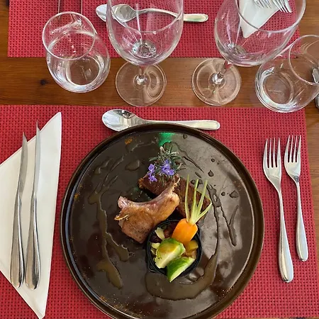 Logis - Restaurant Domaine Les Falaises Martel