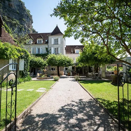 Logis - Restaurant Domaine Les Falaises Hotel