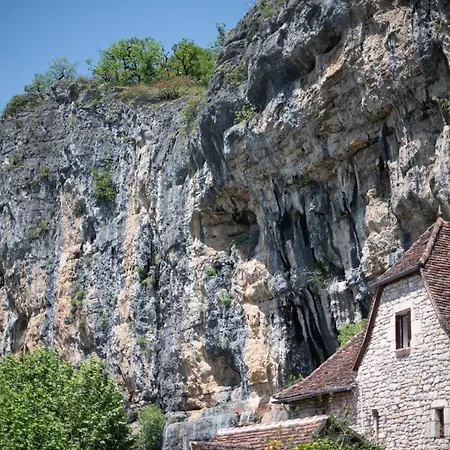 فندق Logis - Restaurant Domaine Les Falaises