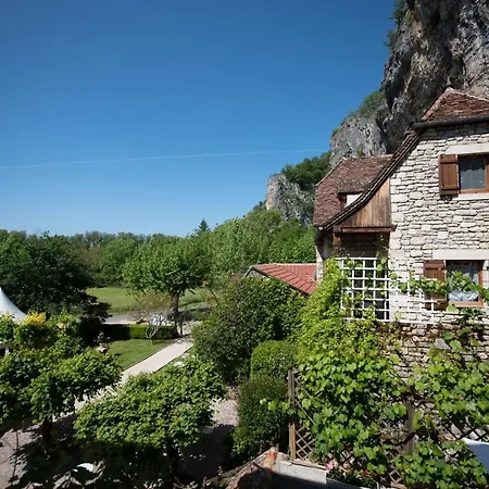 Logis - Restaurant Domaine Les Falaises 3* 马特尔