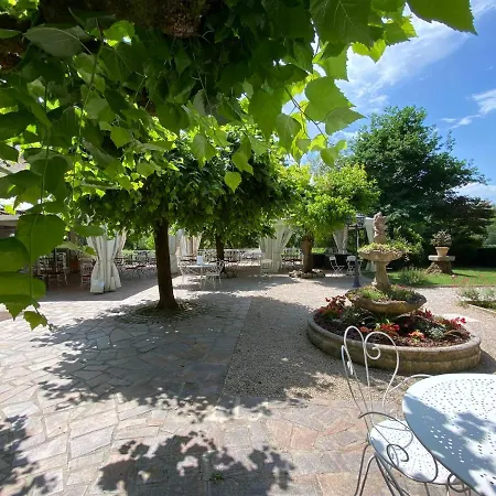 Logis - Restaurant Domaine Les Falaises