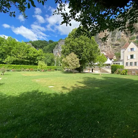 Logis - Restaurant Domaine Les Falaises Ξενοδοχείο