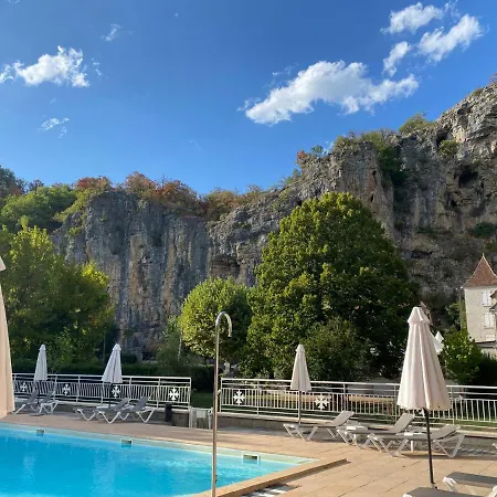 Logis - Restaurant Domaine Les Falaises Hotel Martel