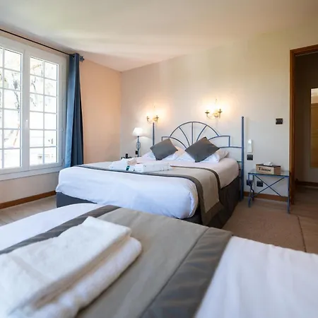 Logis - Restaurant Domaine Les Falaises فندق مارتيل